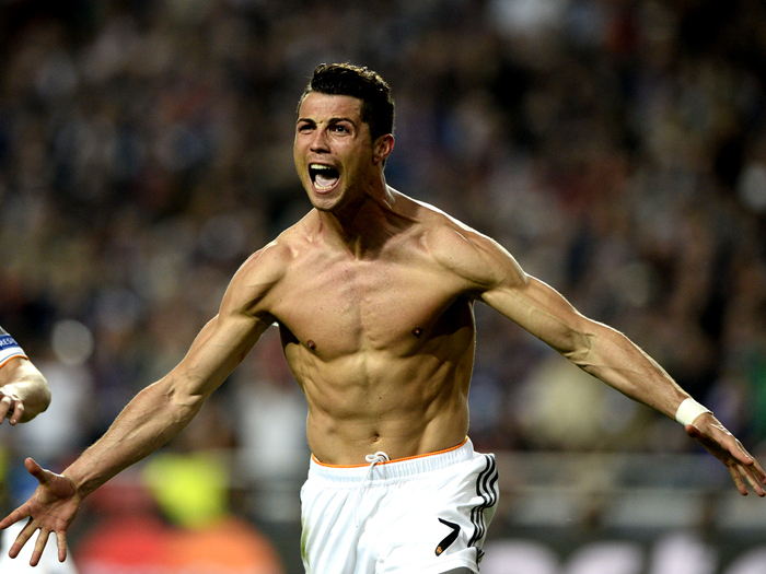 日本足协官方：铃木彩艳因伤缺席本月名单，野泽大志替补入选