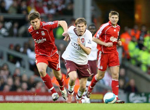 记者：德拉普肩部受伤，将缺席6至8周