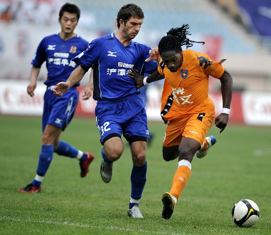 德乙战报：邦杜、皮克勒破门，汉诺威3-0卡尔斯鲁厄