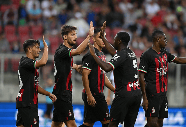 范戴克第72次以队长身份代表荷兰队出场，超越德波尔队史第一