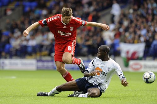 足球世界杯新增三座临时球场，应对球迷增长