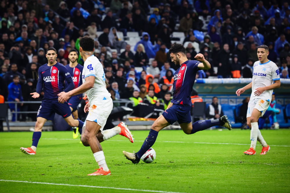 NBA战报：哈登55分创快船队史新高，快船131-116轻取黄蜂