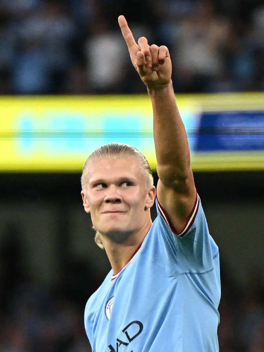 2-0！五大联赛最猛队诞生：三线连续18场不败，同时领跑英超+欧冠